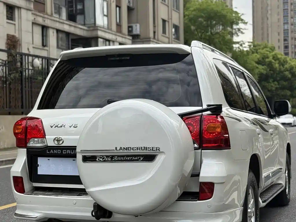Toyota Land Cruiser 2016 — фото 14
