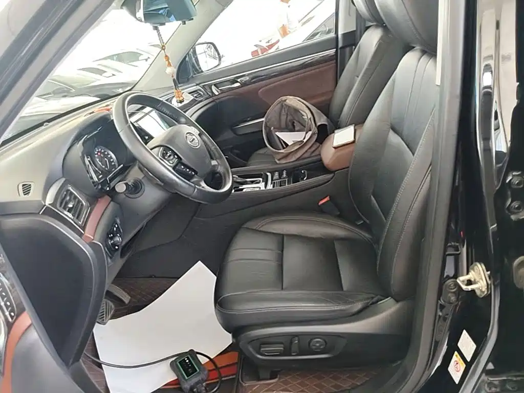 GAC Motor Trumpchi GS8 2018 — фото 15