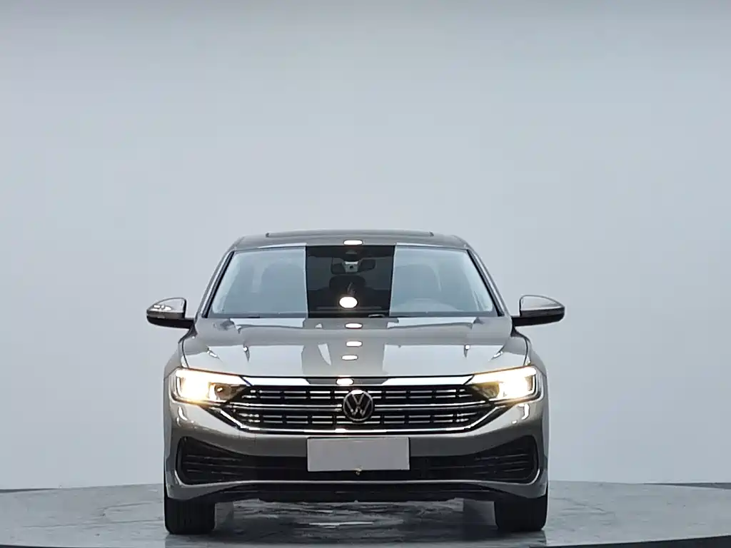 Volkswagen Sagitar 2022
