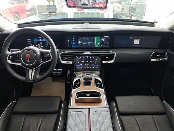 Hongqi E-HS9 2023