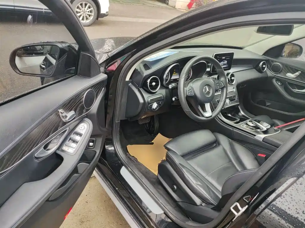 Mercedes-Benz C-Class 2018 — фото 12