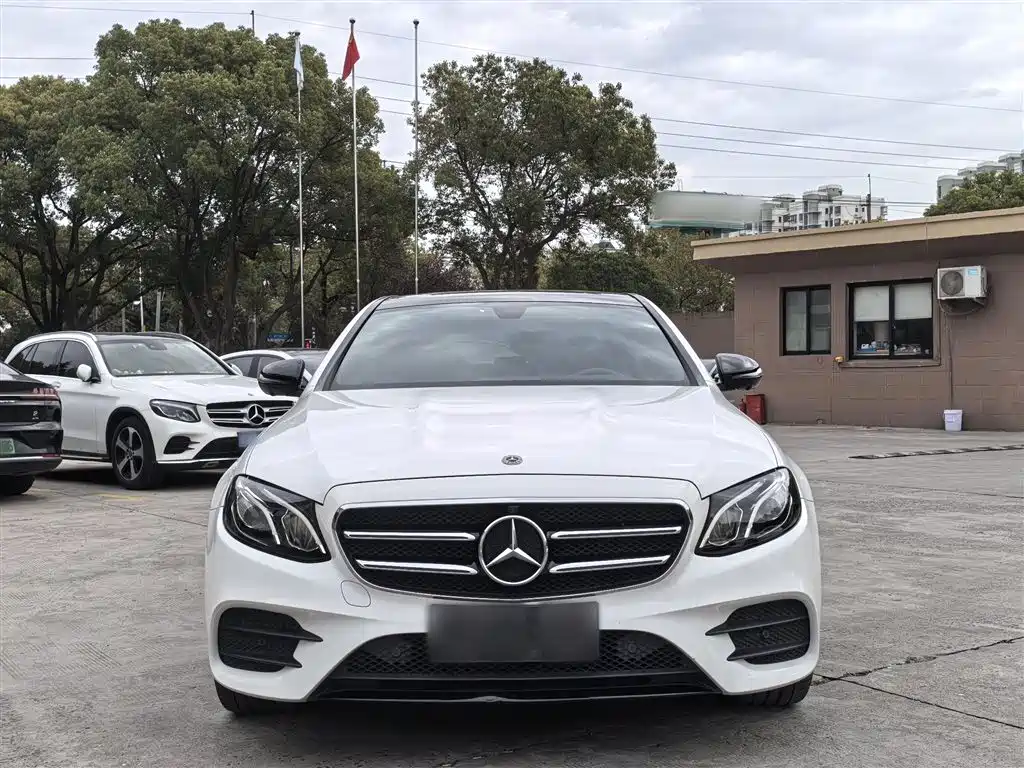 Mercedes-Benz E-Class 2020 — фото 25