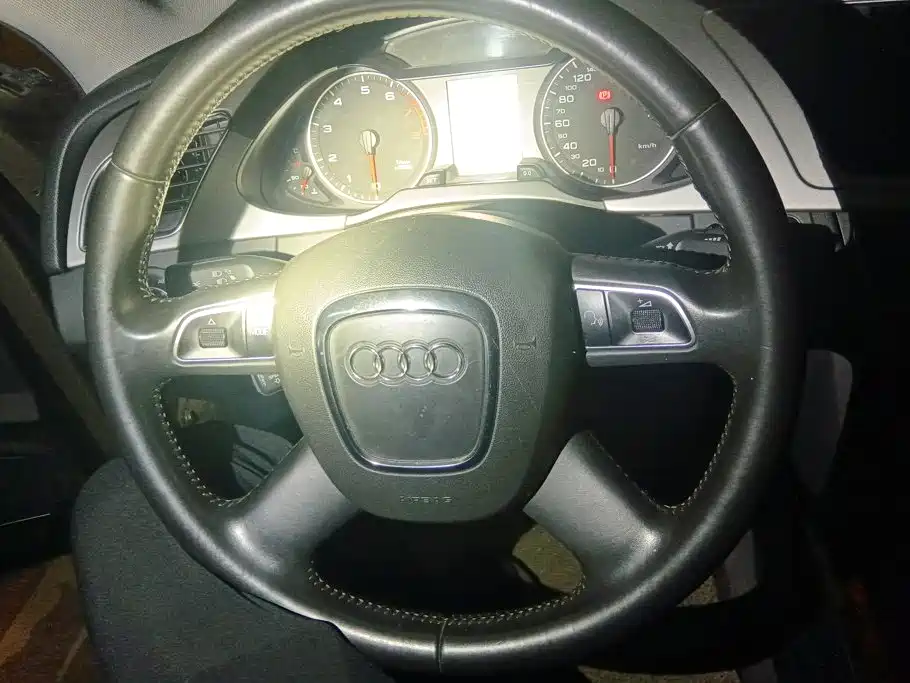 Audi A4L 2012 — фото 15