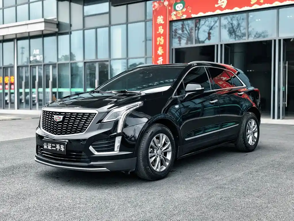 Cadillac XT5 2022 — фото 1