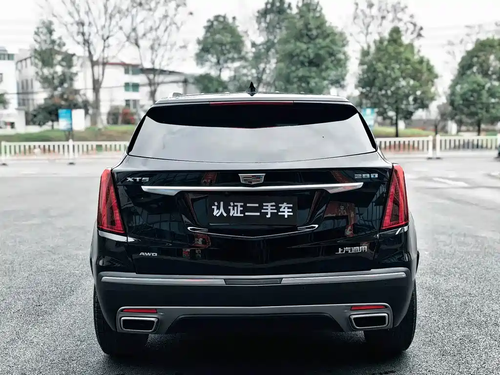 Cadillac XT5 2022 — фото 5