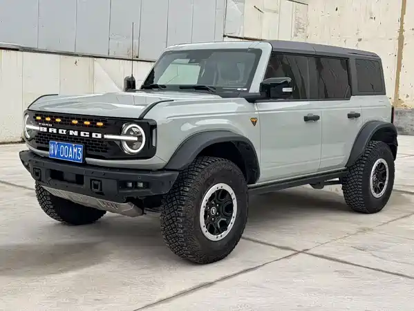 Ford Bronco 2024