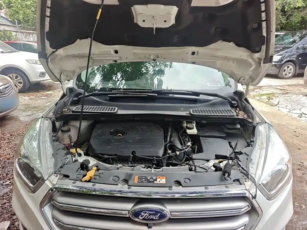Ford Kuga 2017 — фото 16