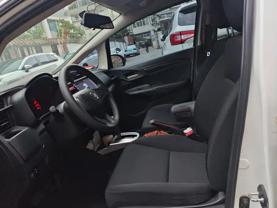 Honda Fit 2015 — фото 9