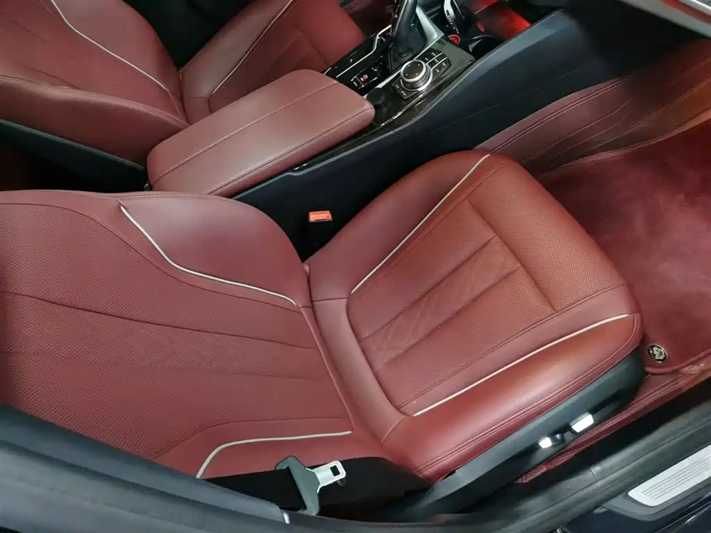 BMW 5 Series 2022 — фото 19