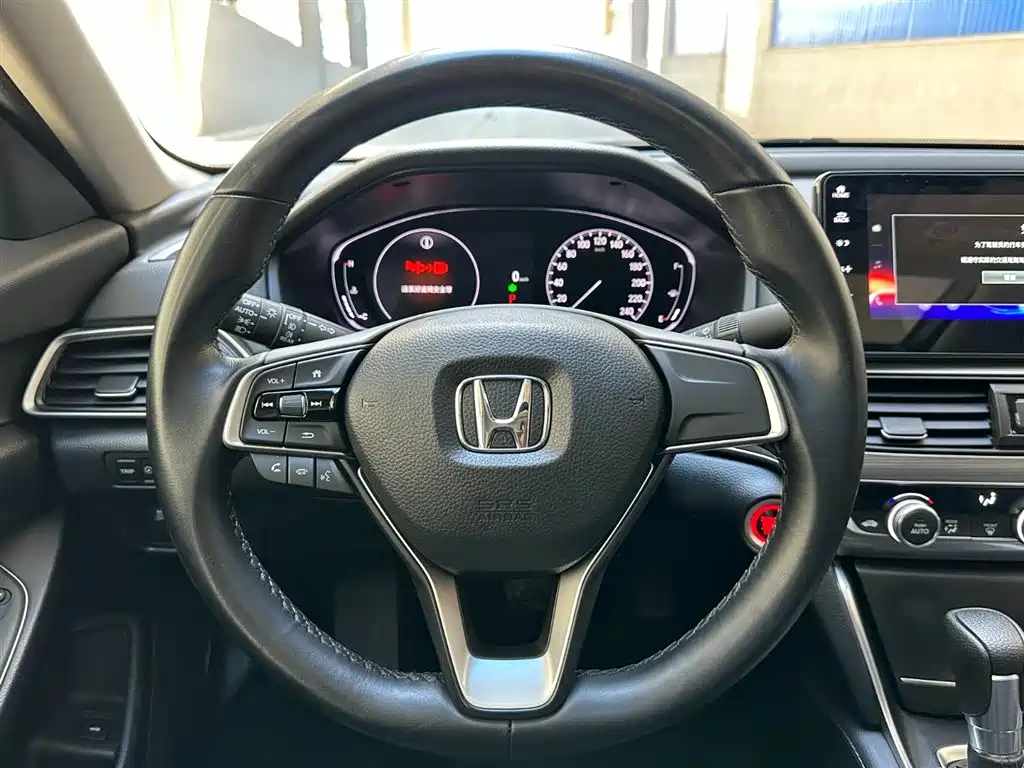 Honda Accord 2022 — фото 12