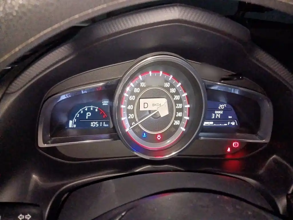 Mazda 3 Axela 2014