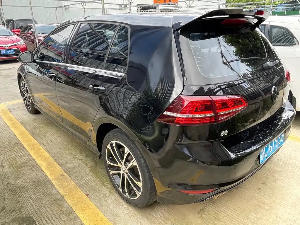 Volkswagen Golf 2016