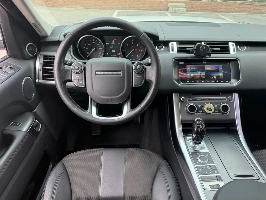 Land Rover Range Rover Sport 2018 — фото 8