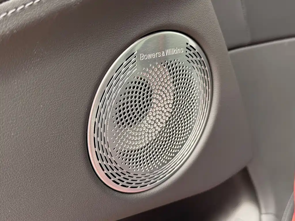 BMW XM 2024 — фото 13