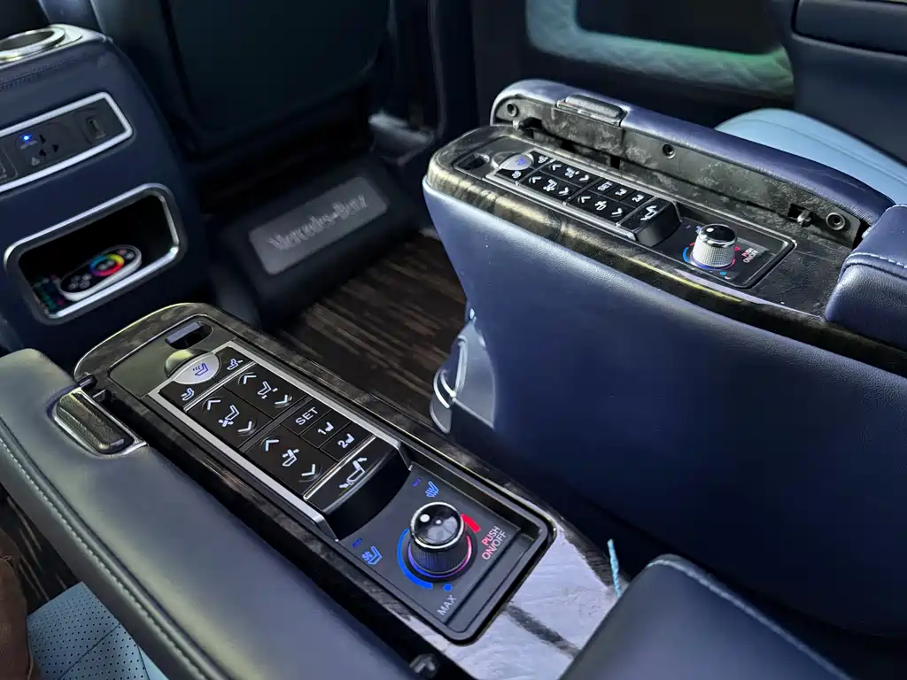 Mercedes-Benz Vito 2021 — фото 16