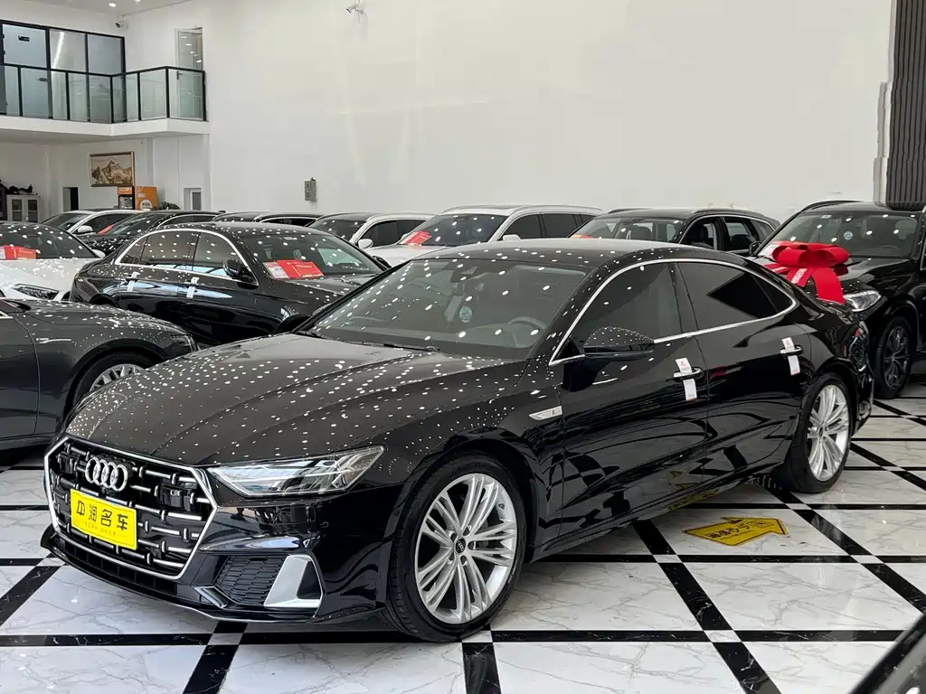 Audi A7L 2025 — фото 4