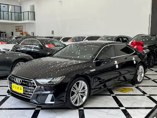 Audi A7L 2025