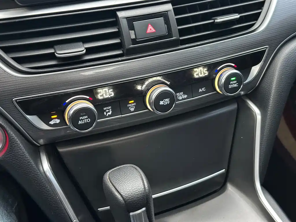 Honda Accord 2019 — фото 12