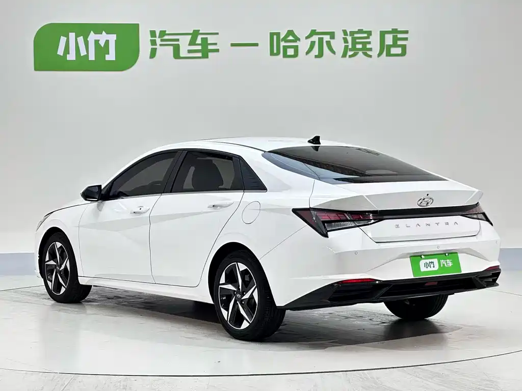 Hyundai Elantra 2023