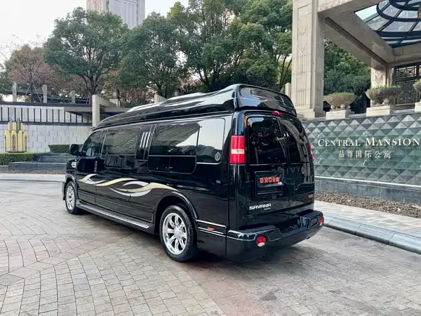 GMC SAVANA 2017