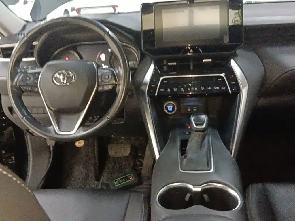 Toyota Harrier 2022 — фото 6