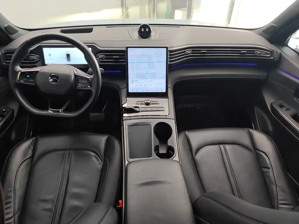NIO ES6 2021