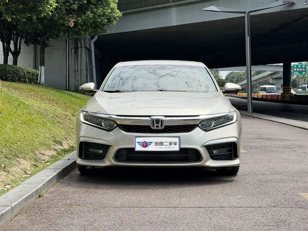 Honda Inspire 2019 — фото 2