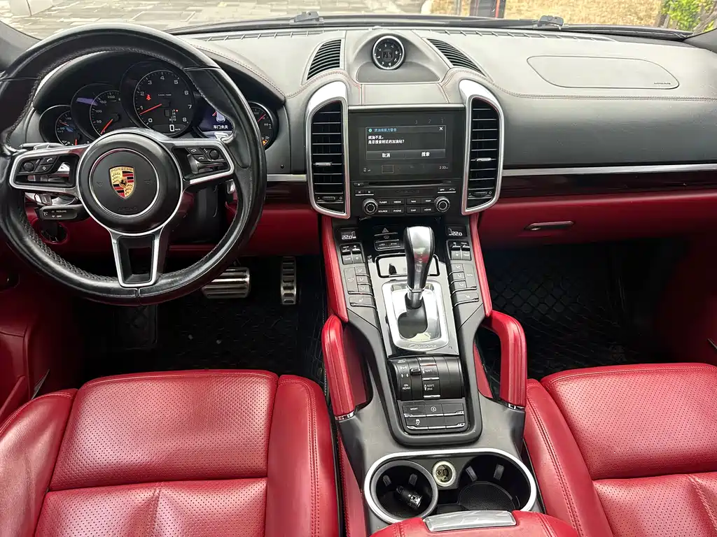 Porsche Cayenne 2018 — фото 6
