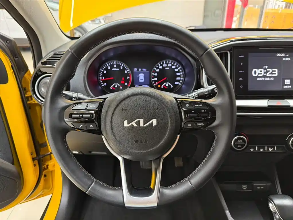 Kia KX1 2022 — фото 11
