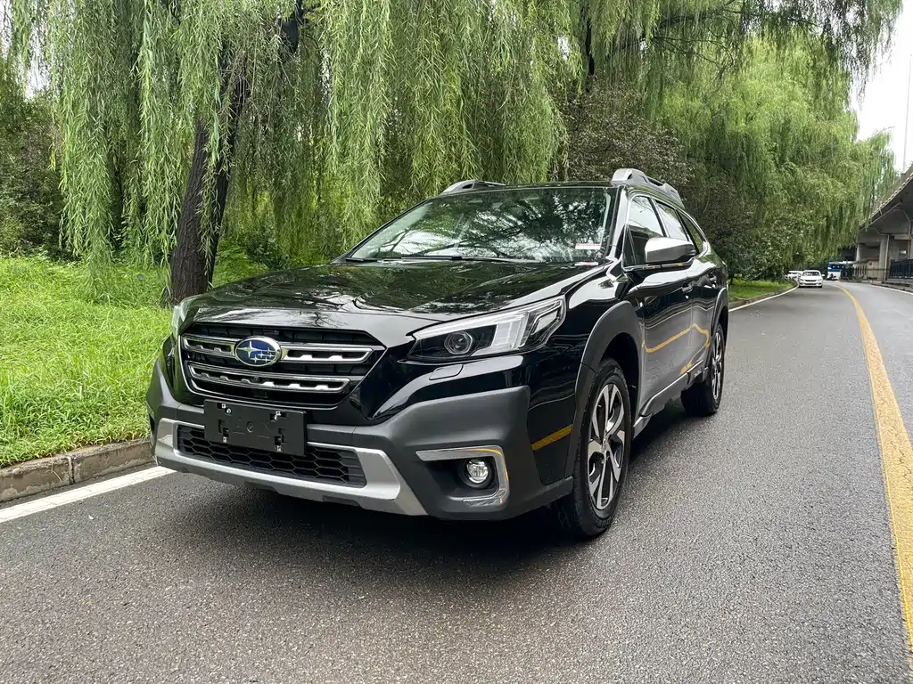 Subaru Outback 2021 — фото 1