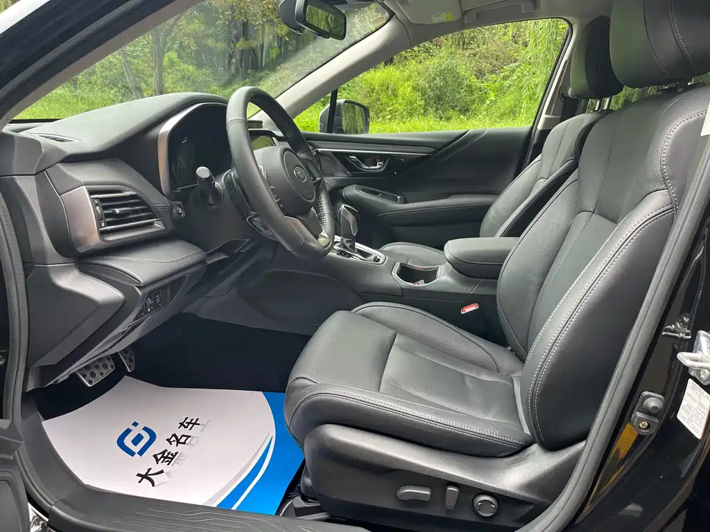 Subaru Outback 2021 — фото 9