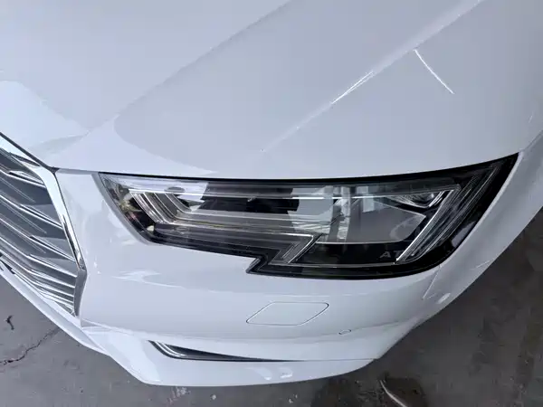 Audi A4L 2018