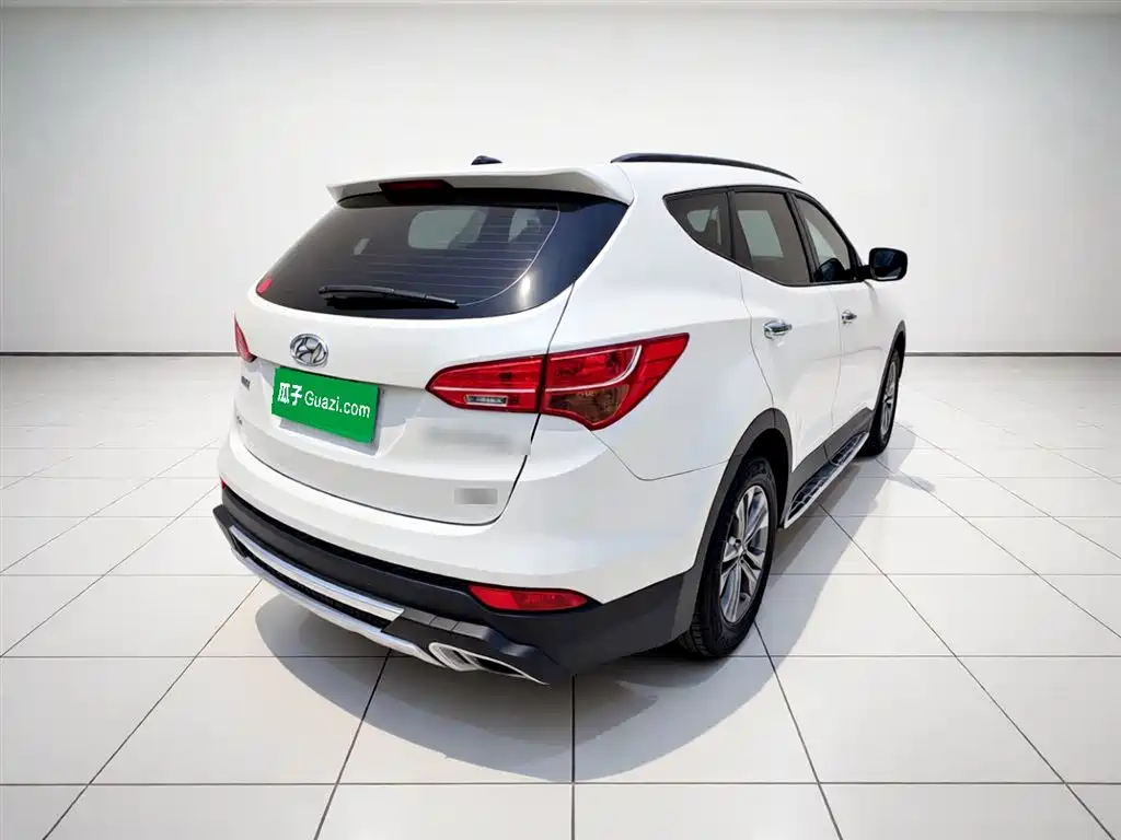 Hyundai Santa Fe 2015 — фото 6