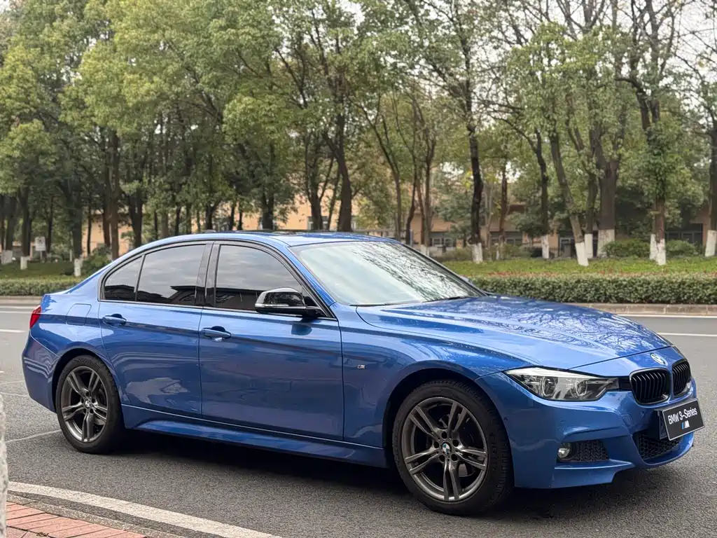 BMW 3 Series 2019 — фото 3