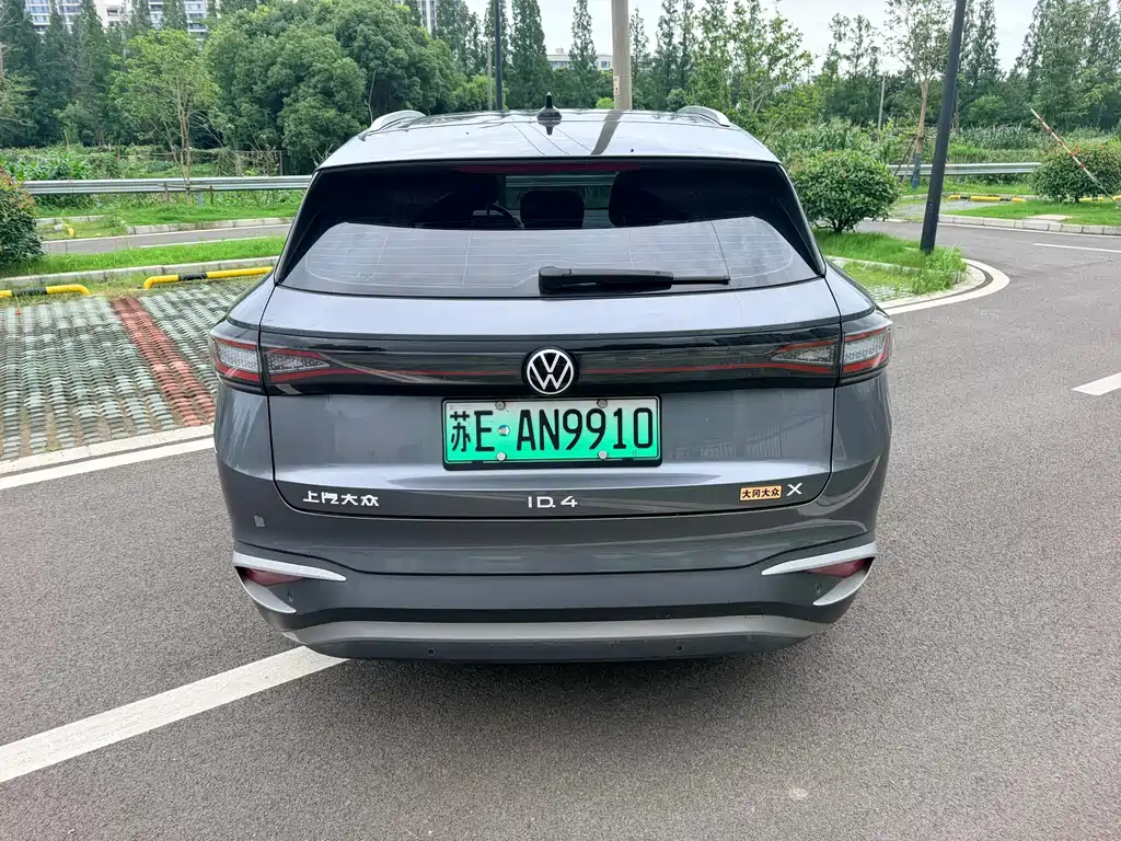 Volkswagen ID.4 X 2023