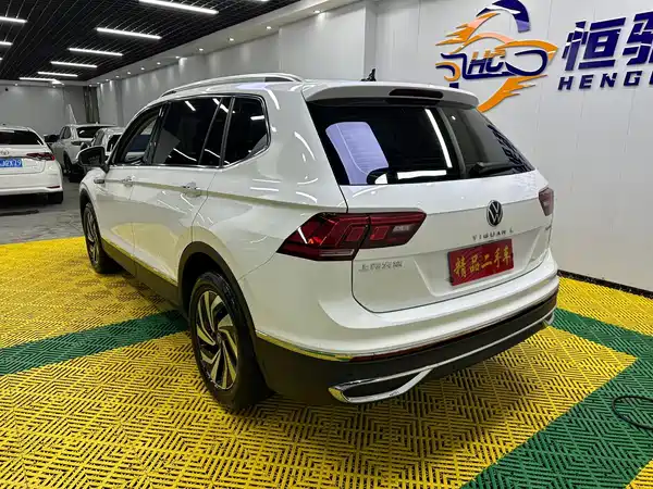 Volkswagen Tiguan L 2023