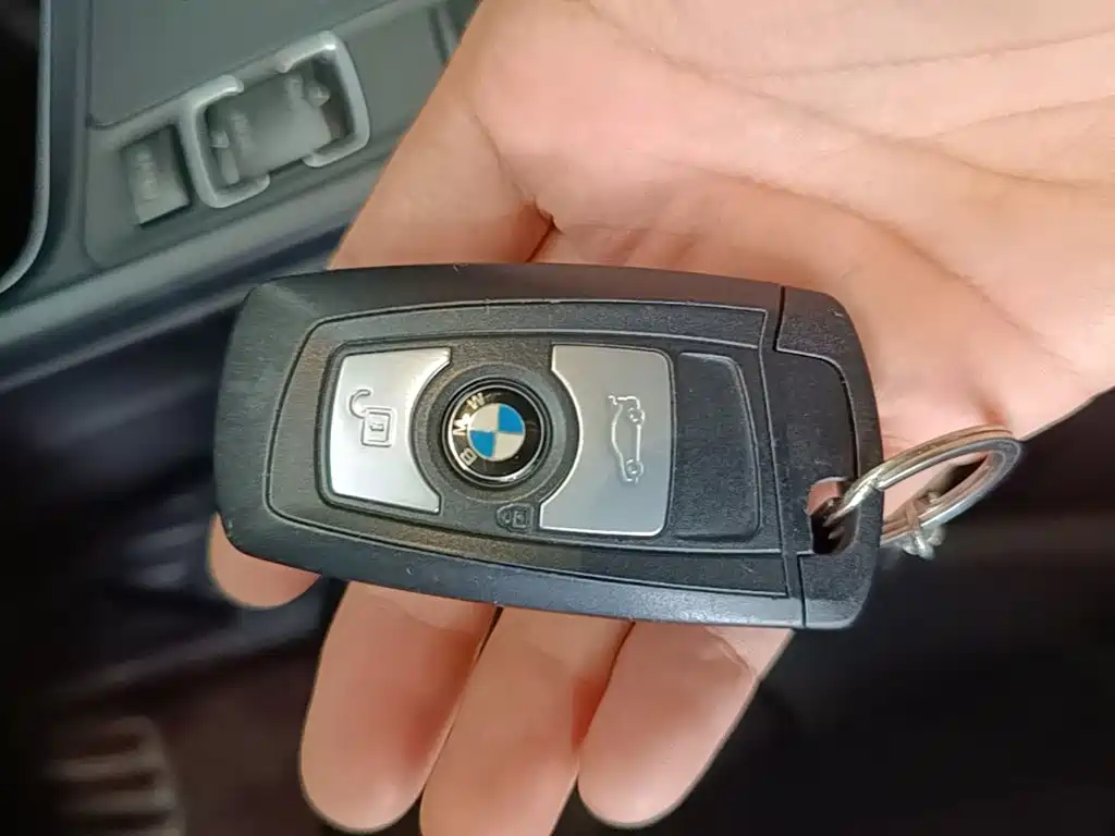 BMW 3 Series 2015 — фото 9