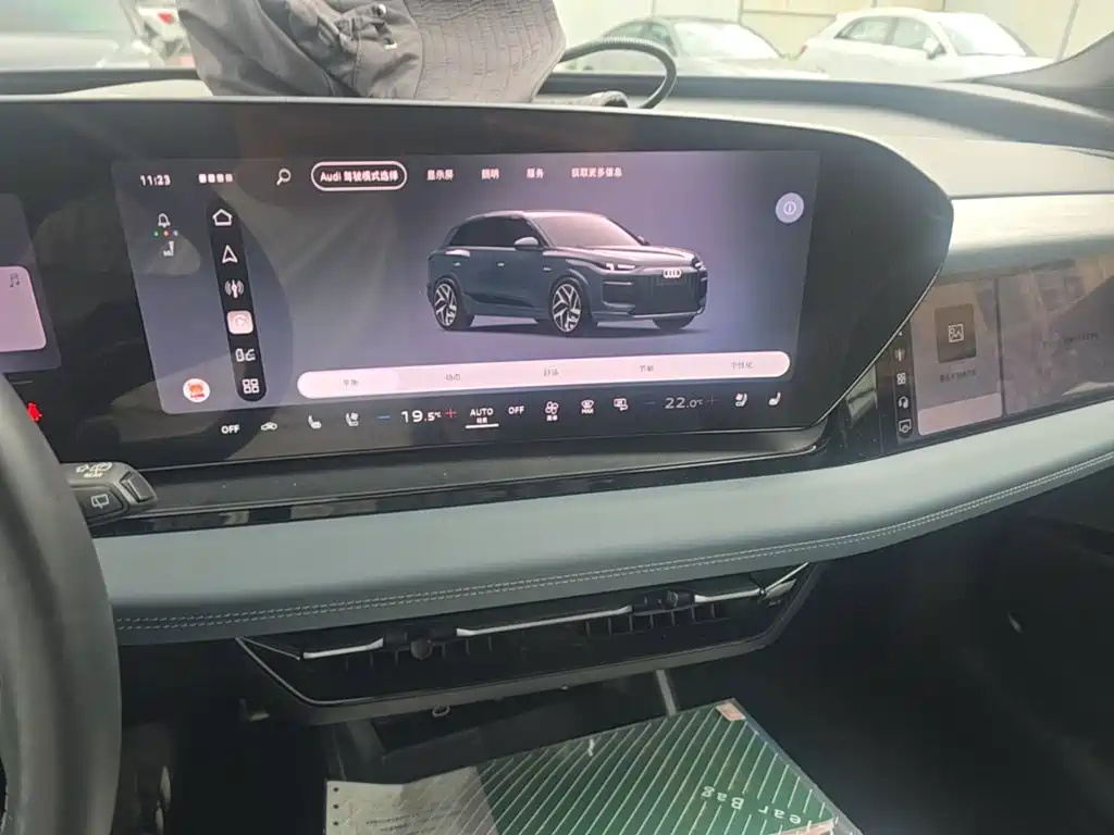 Audi Q6L E-Tron 2025 — фото 18