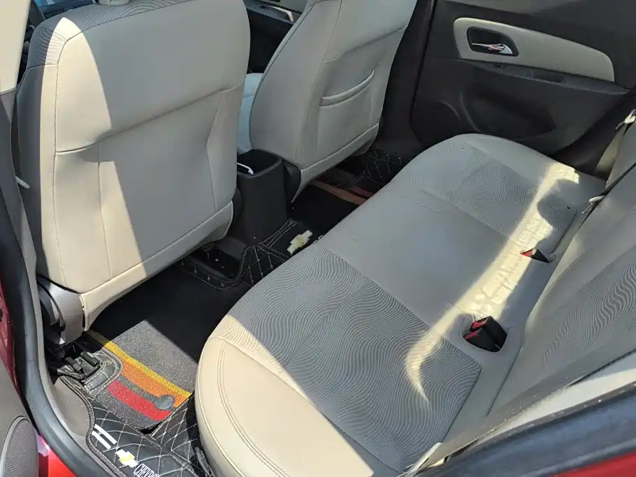 Chevrolet Cruze 2015 — фото 11