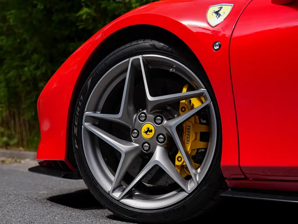 Ferrari F8 2022 — фото 7