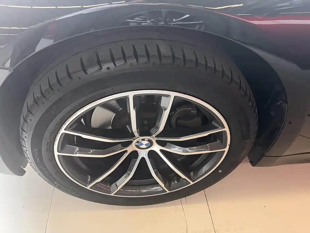 BMW 5 Series 2023