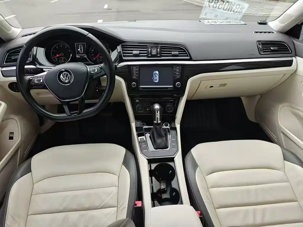 Volkswagen Lamando 2015