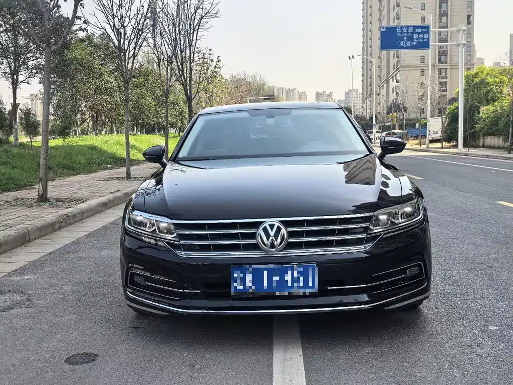 Volkswagen Phideon 2018 — фото 2