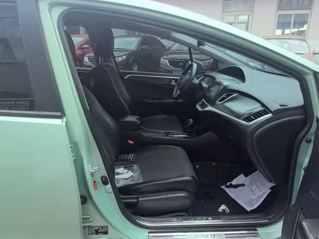 Honda Jade 2017 — фото 25