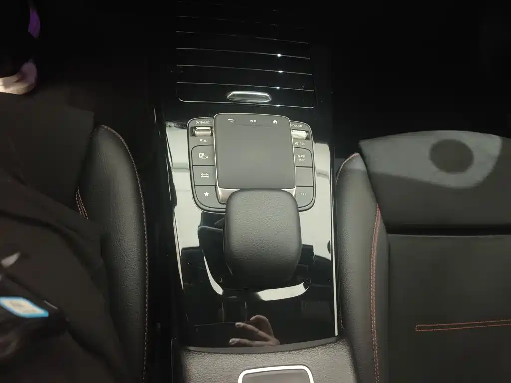 Mercedes-Benz A-Class 2023 — фото 8