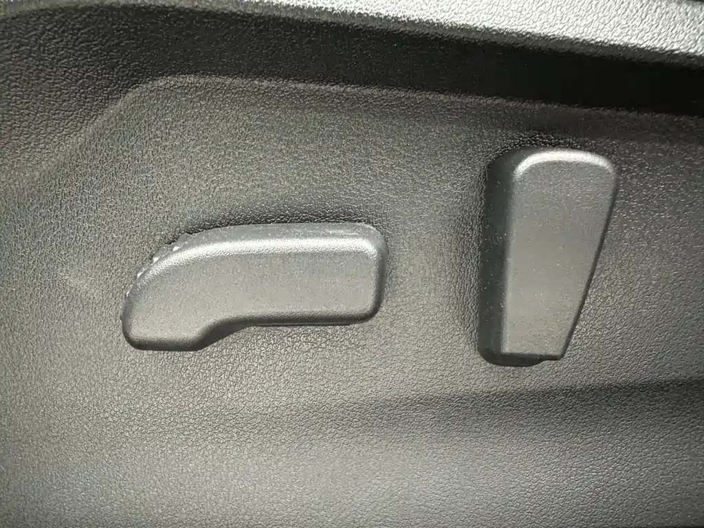 Subaru Forester 2022 — фото 12
