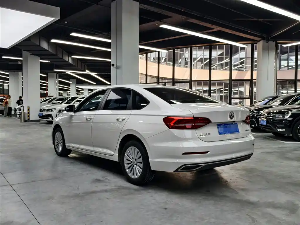Volkswagen Lavida 2018 — фото 13