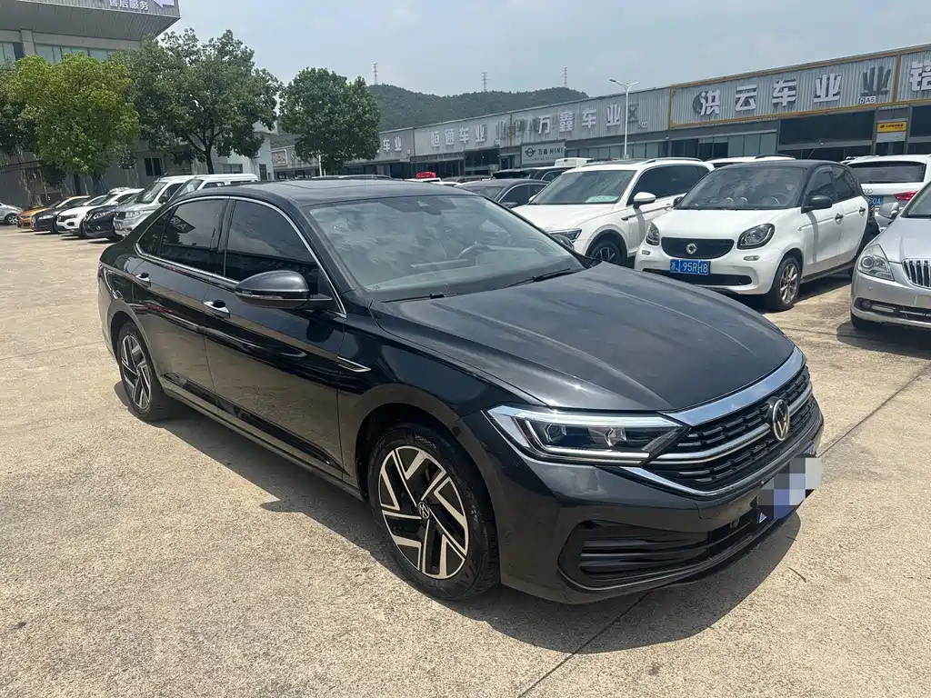 Volkswagen Sagitar 2024