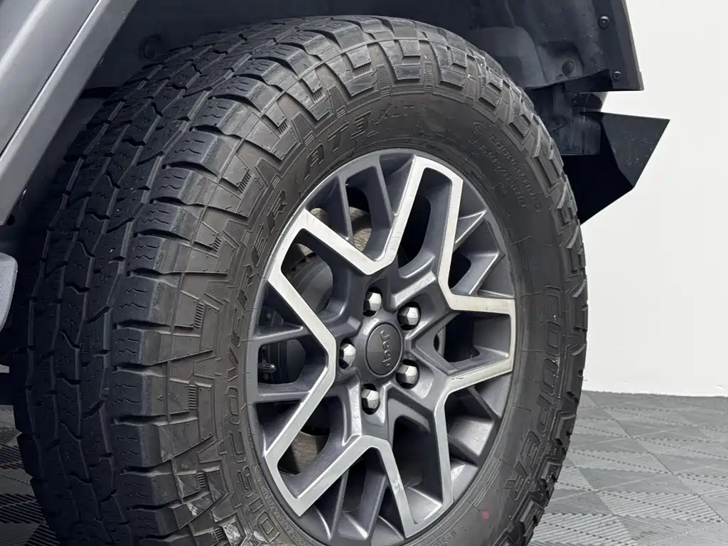 Jeep Wrangler New Energy 2021 — фото 8