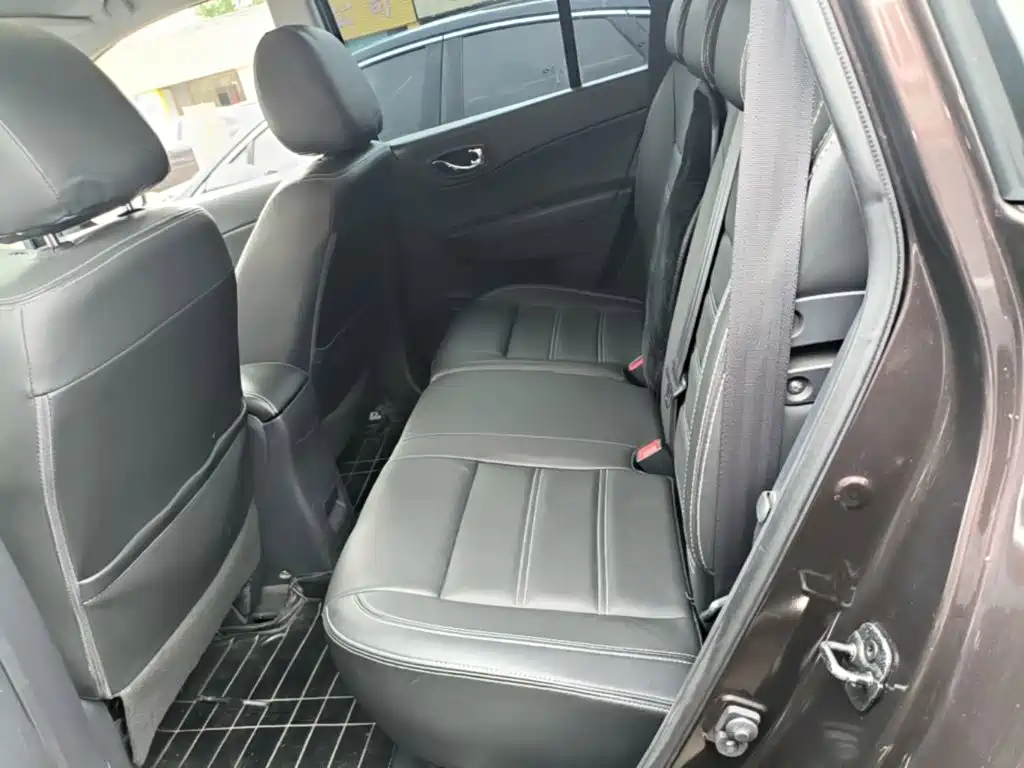 Renault Koleos 2015 — фото 17